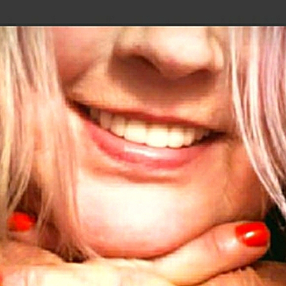 Meet your Posher, Cindy - Picture 2 of 2